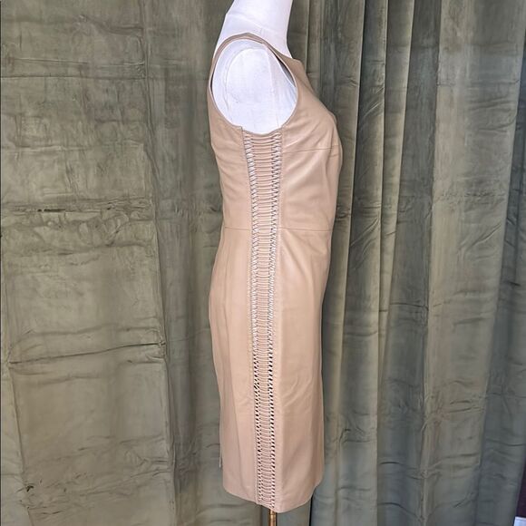 Versace 100% nappa leather Elegant Tan  cut out detailed Sleeveless Dress, US2 - Picture 1 of 12